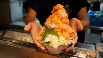 จัดปาย Salmon Ota Don 1 kg กินเต็มๆ จัดหนักๆ แซลมอน 1 กิโล ไม่มีที่ไหนอีกแล้น @Ebisu sushi bangkok เอกมัยซอย 10 >.<