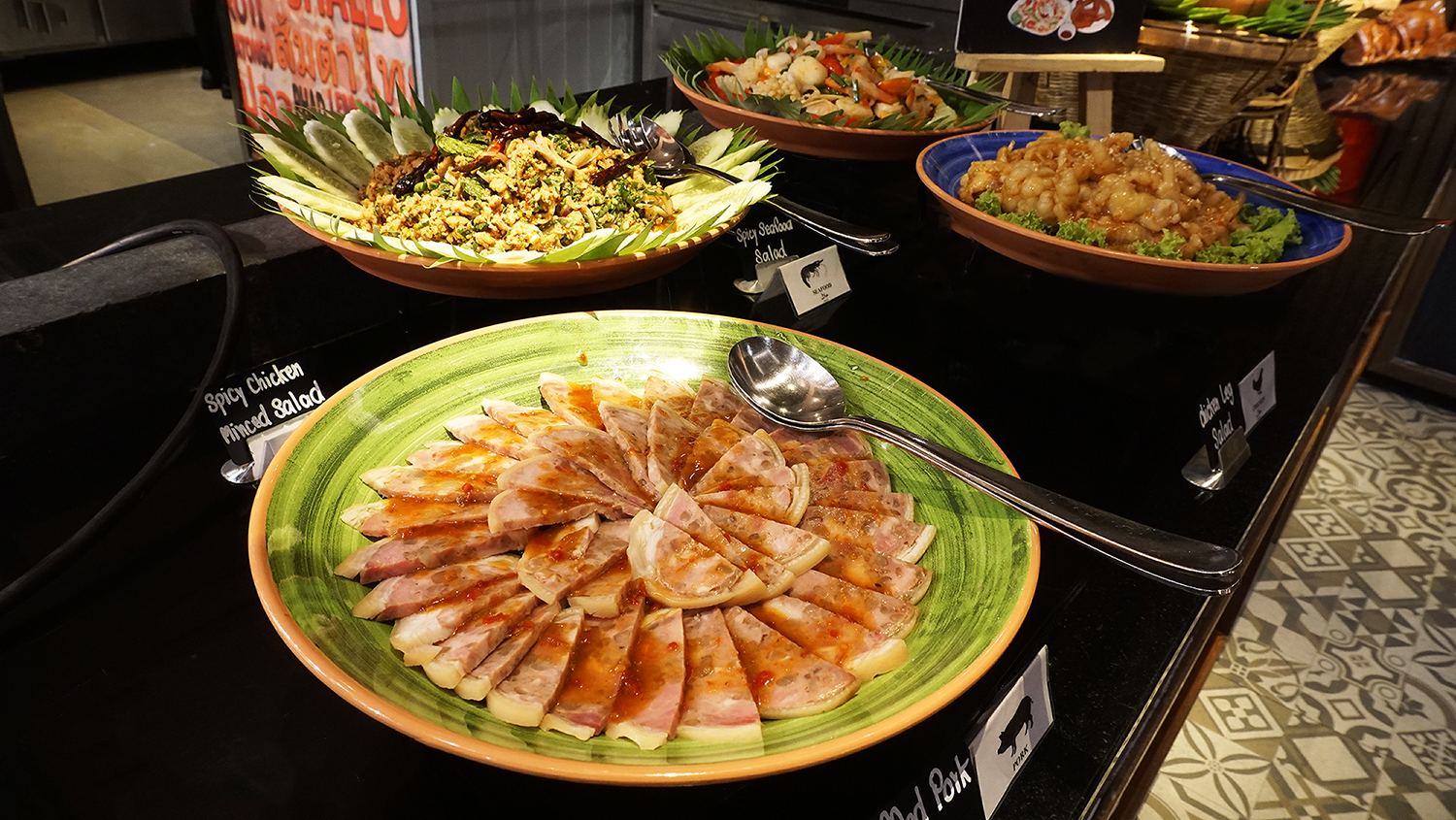Buffet Seafood Amaya Food Gallery Amari Watergate Bangkok 10