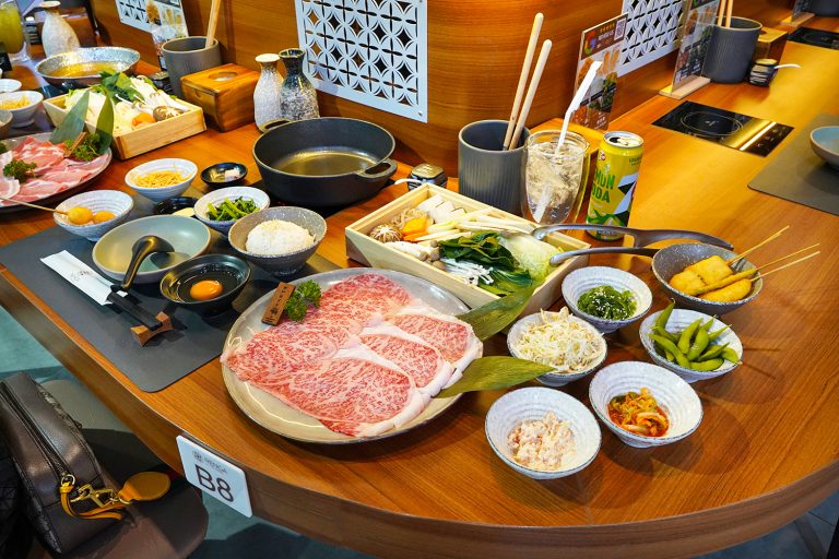 กินชาบู ชาบู เนื้อ Kagoshima Wagyu A5 จากญี่ปุ่น ดีงาม @RENGA SUKIYAKI สาขา Home Pro พระรามเก้า จอดรถฟรี สะดวกสบาย